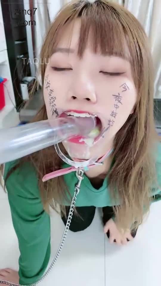 女M小七 今天很骚很美很傻逼