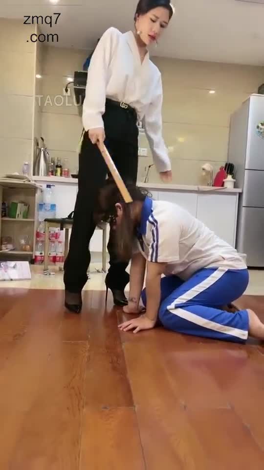 剧情 教导班里的蠢母狗
