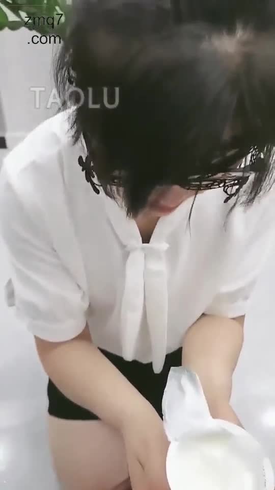 女奴第一次尝试红金