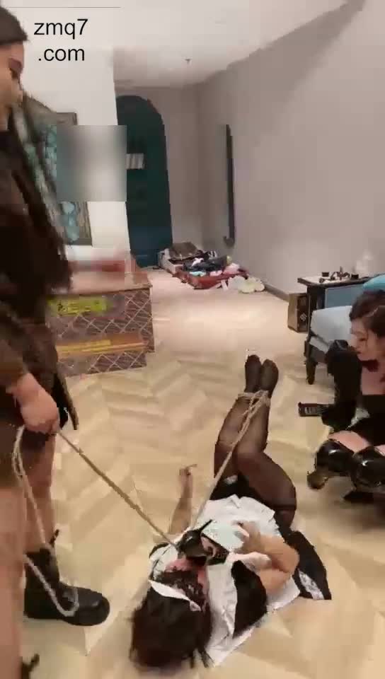 超狠毒 收拾可怜的女M 1