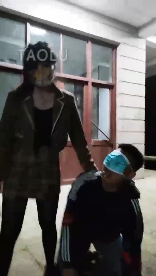 户外三人游戏