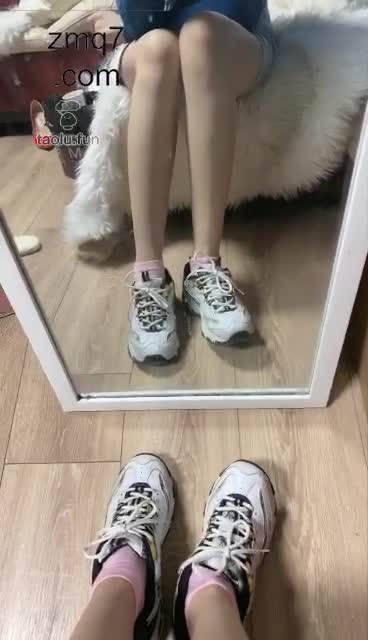 第一视角 运动鞋棉袜 口水羞辱