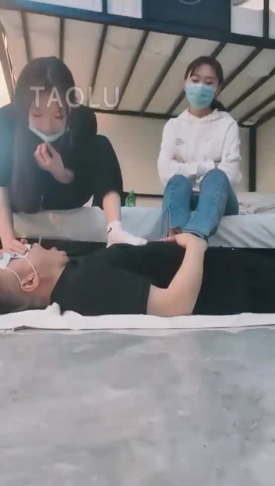 双S暴打 一
