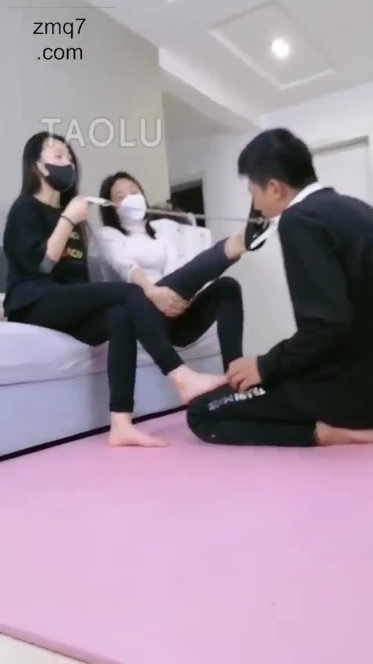 手脚耳光 直接圣水口水