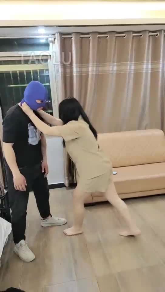 重度踢裆 暴力耳光 飞踢 掐脖子 骑马全体重跳踩