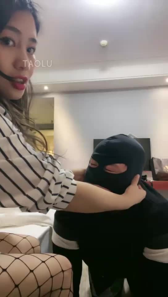 首次挑战极限耳光