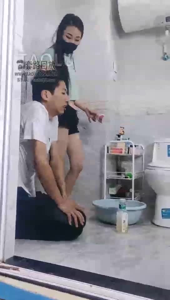 强迫圣水淋浴