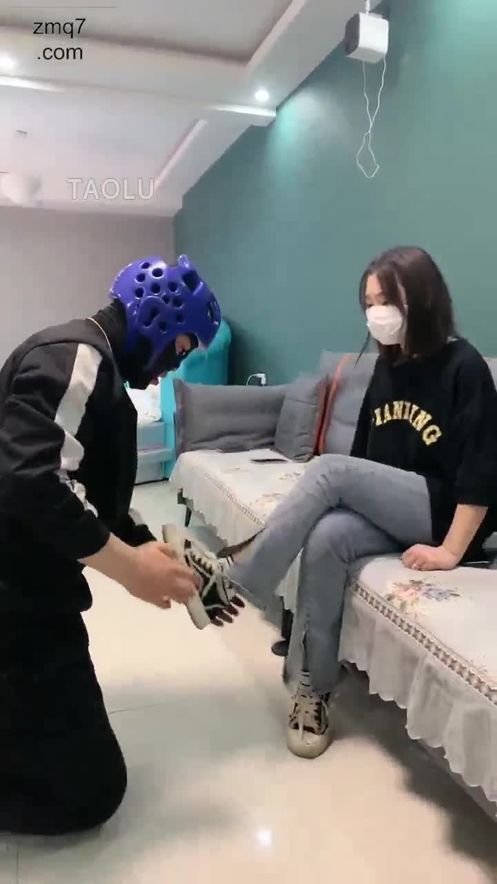 五姐妹自由发泄玩耍