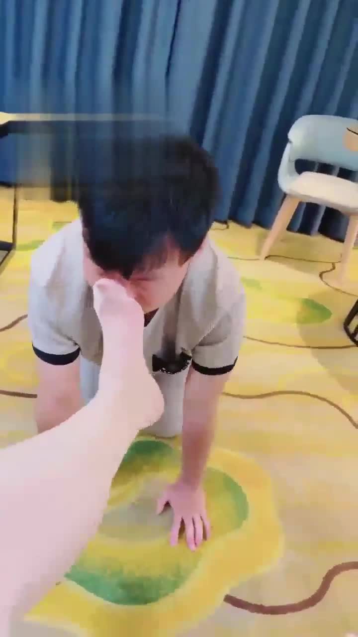 剧情 偷看邻居女领导的下场