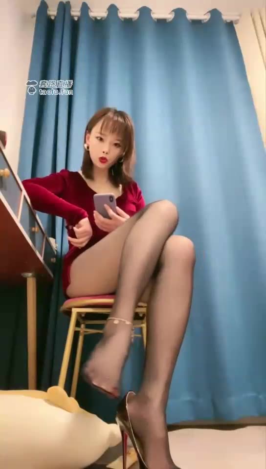 第一视角黑丝诱惑