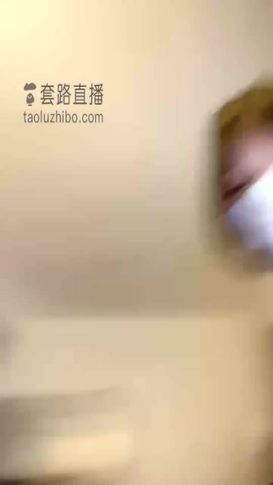 闺蜜玩狗升级版 骑马比赛