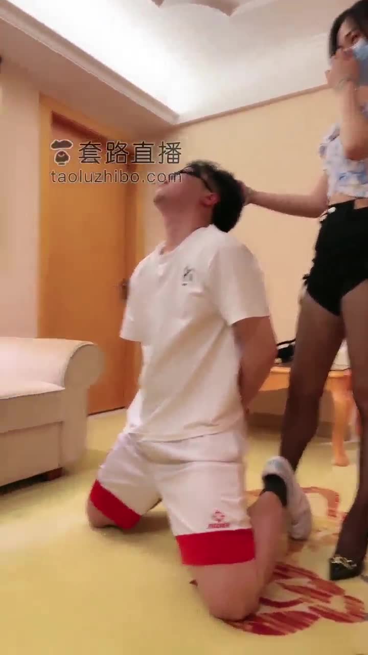 随性玩情侣奴