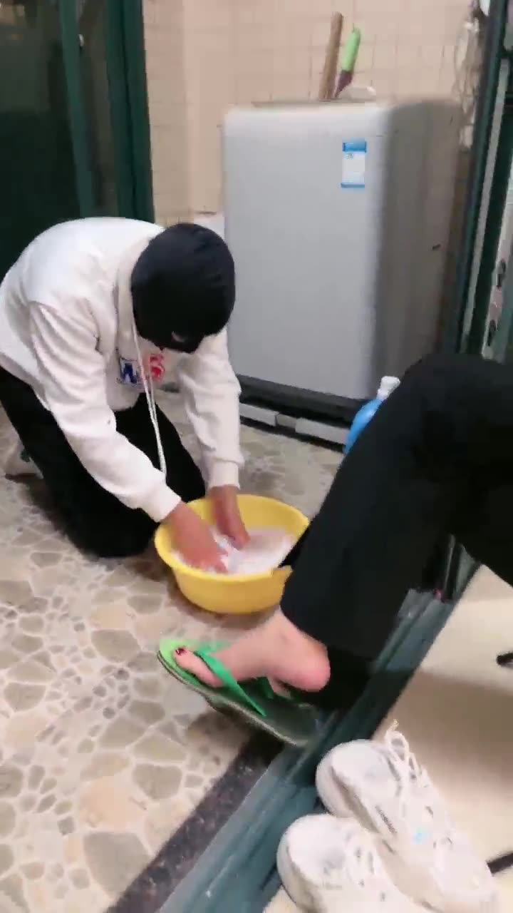 女主人的圈养奴的日常