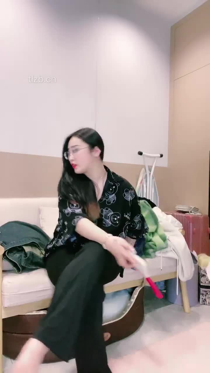 女奴认主