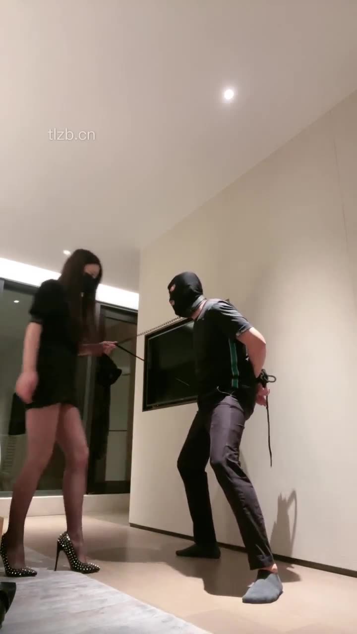 双胞胎姐妹的调教