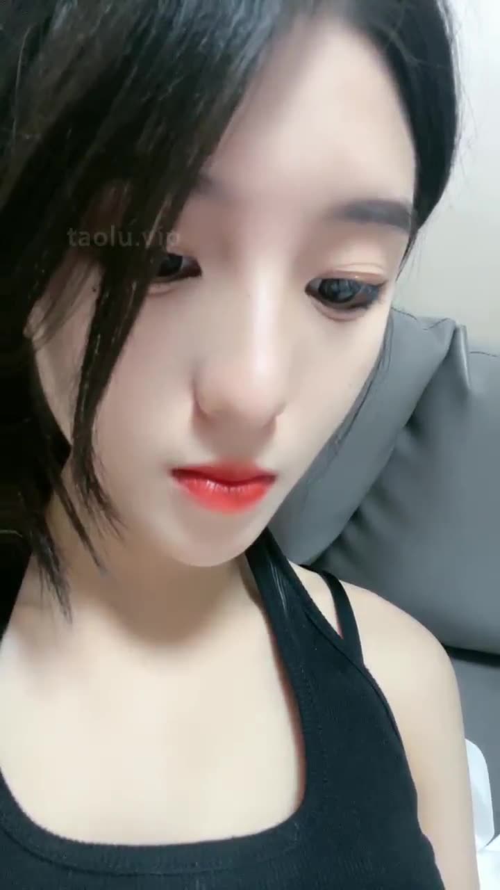 睡前舔脚