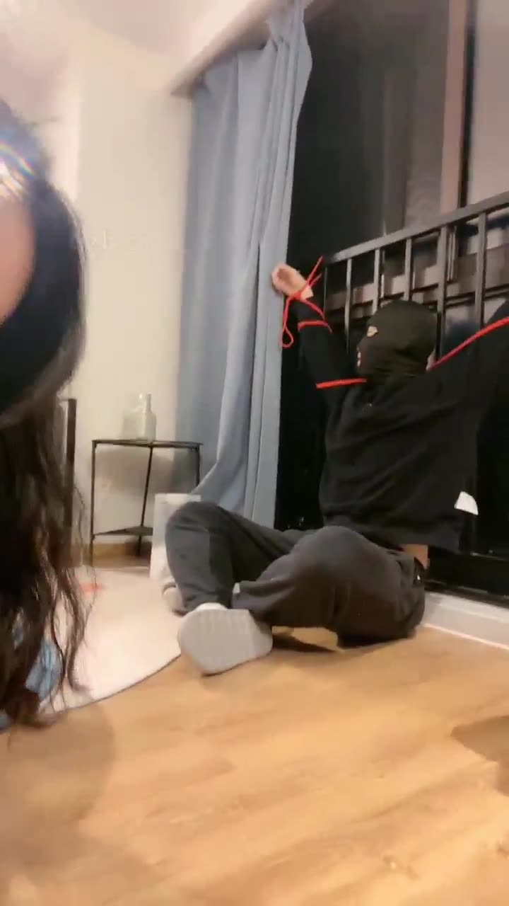 驯服猥琐的快递员1