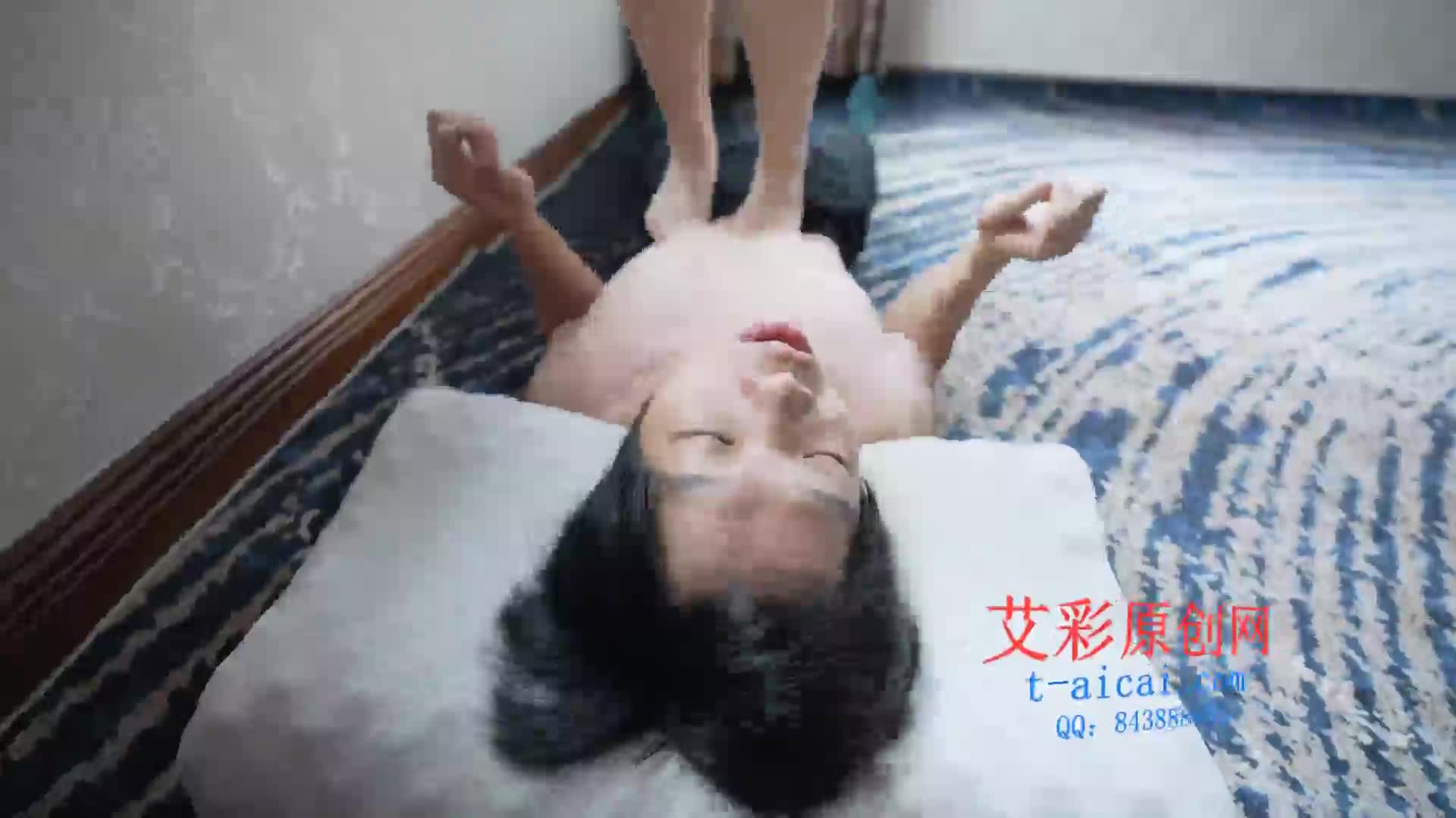 甜绘S 沉迷于踩踏贱奴的体验