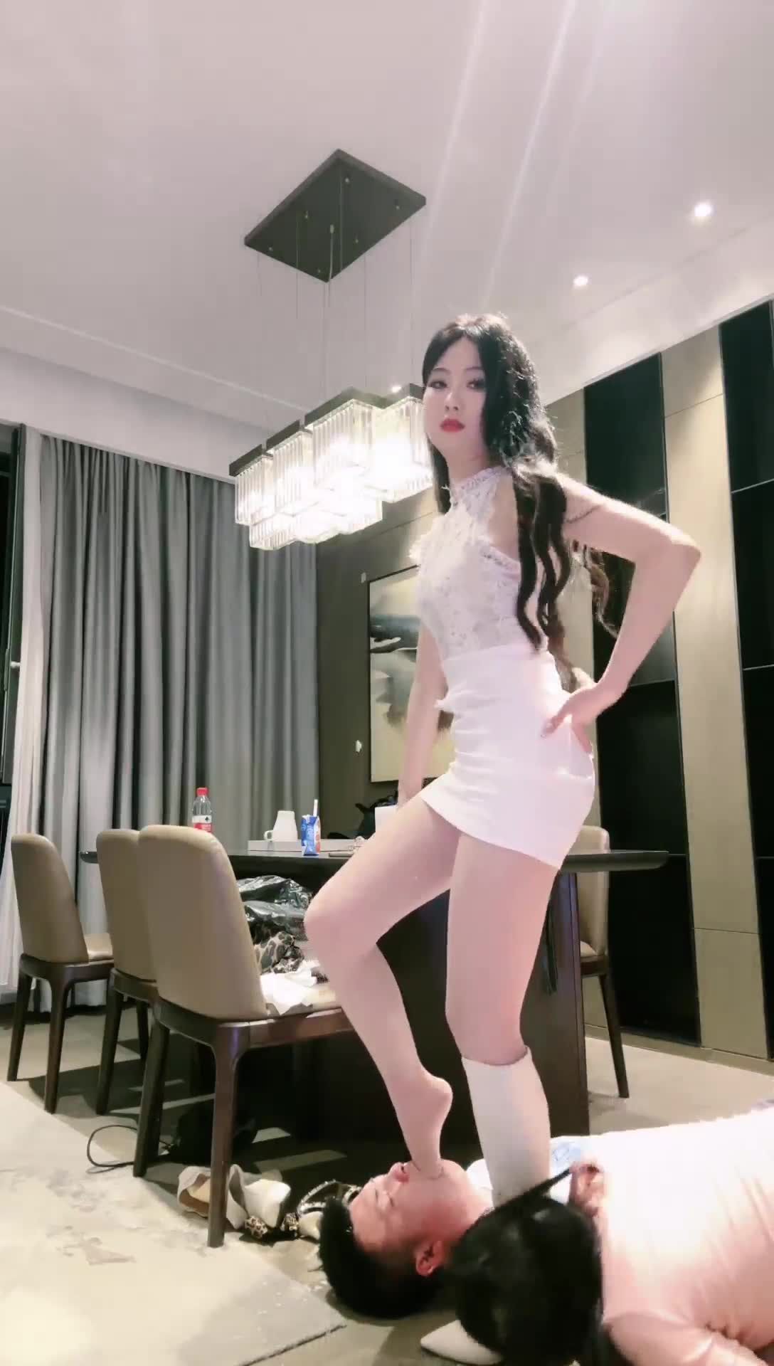 奴下奴 呕吐