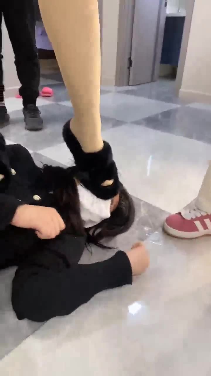 继续调教女奴