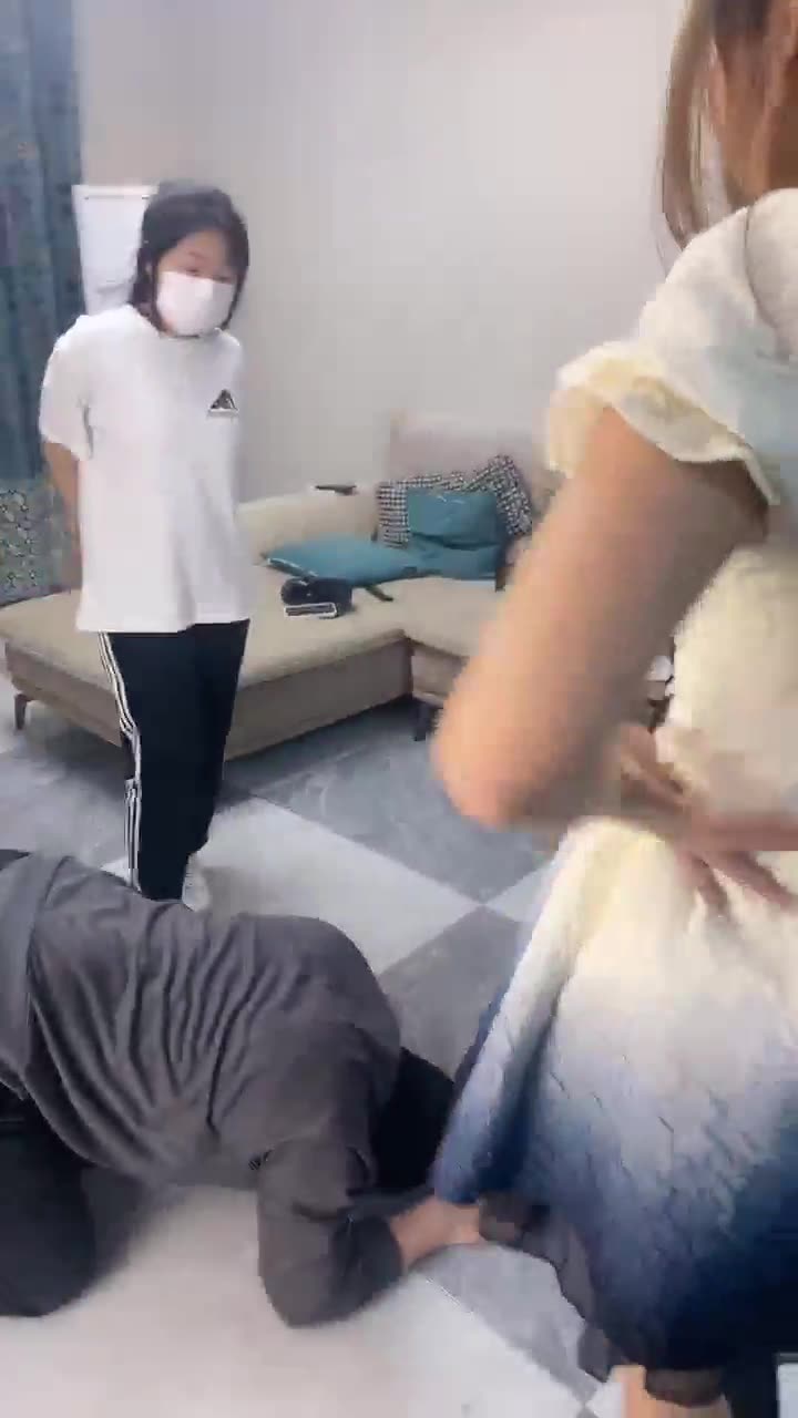 多女主玩狗