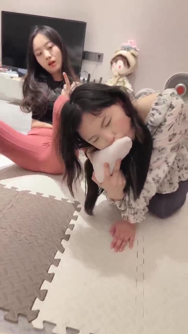 踢裆 香水迷人妻 木木