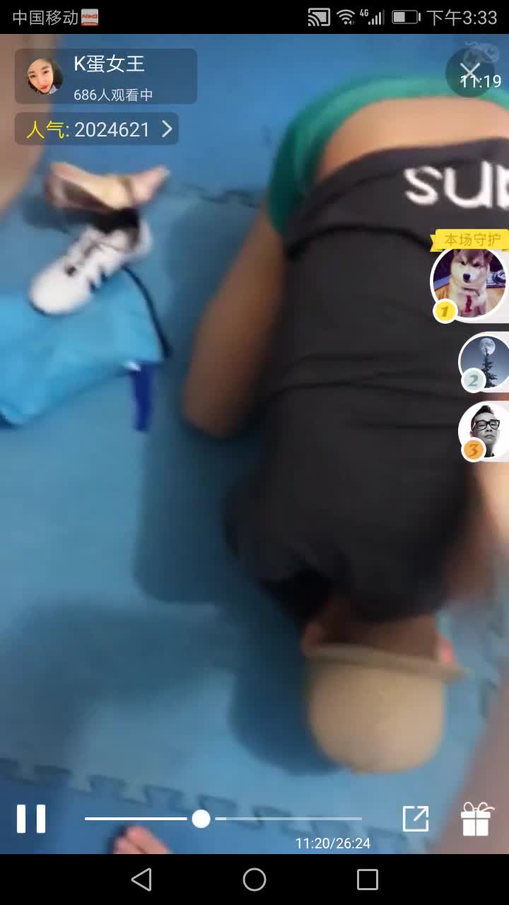 女王直播踢jj，看这都疼