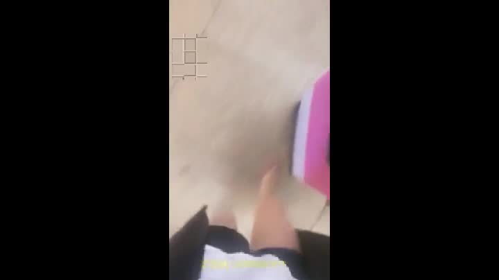 若依S 停车场司机当面脱袜舔脚疯狂闻裤裆