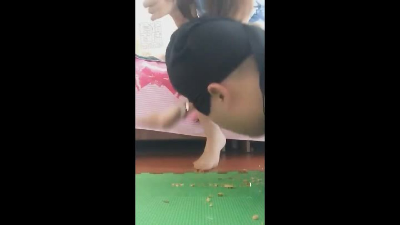 美口水高跟鞋喂食