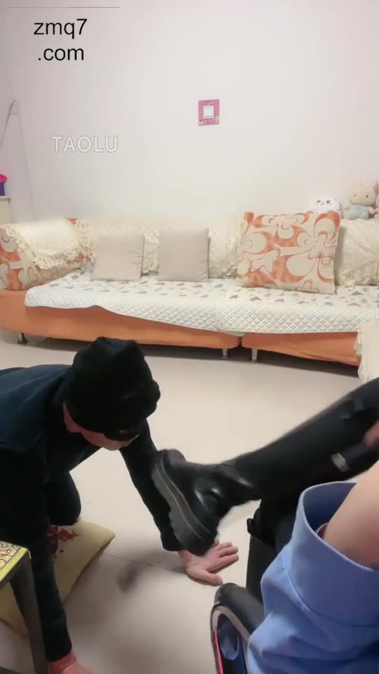 Slippers beat dog face