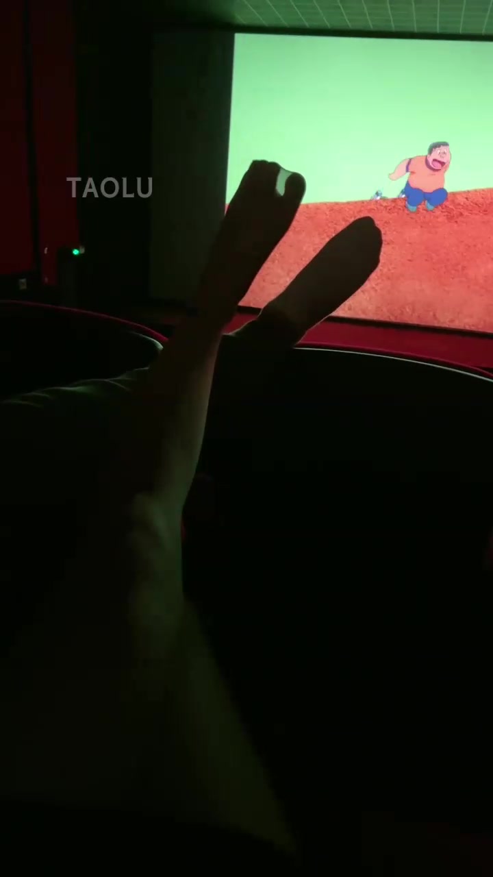 电影院玩狗