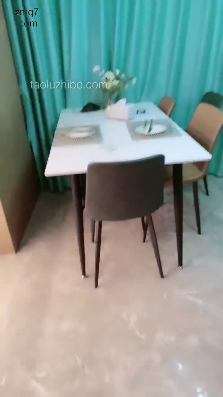 脚奴伺候 高跟黑丝调教