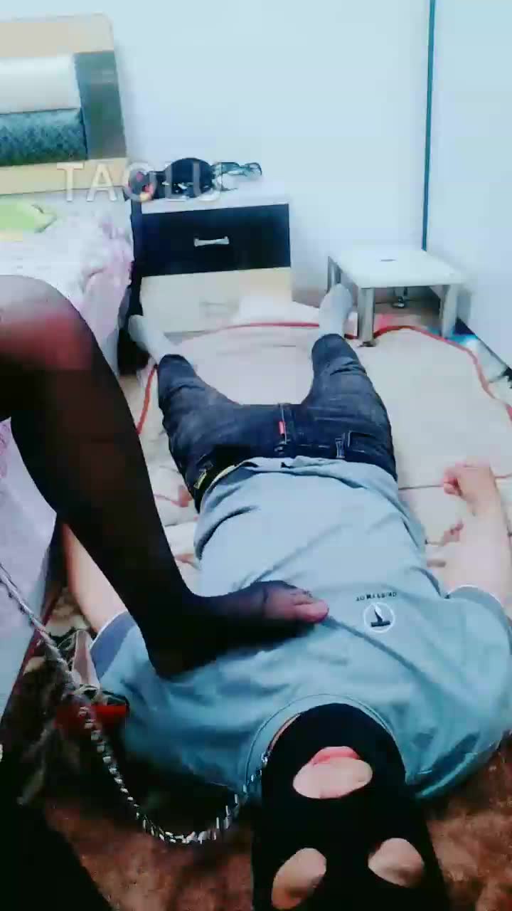 耳光加踢档