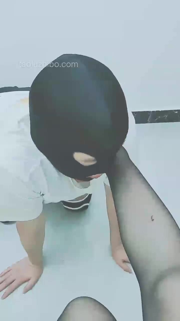 调教私奴 清理鞋底 舔脚