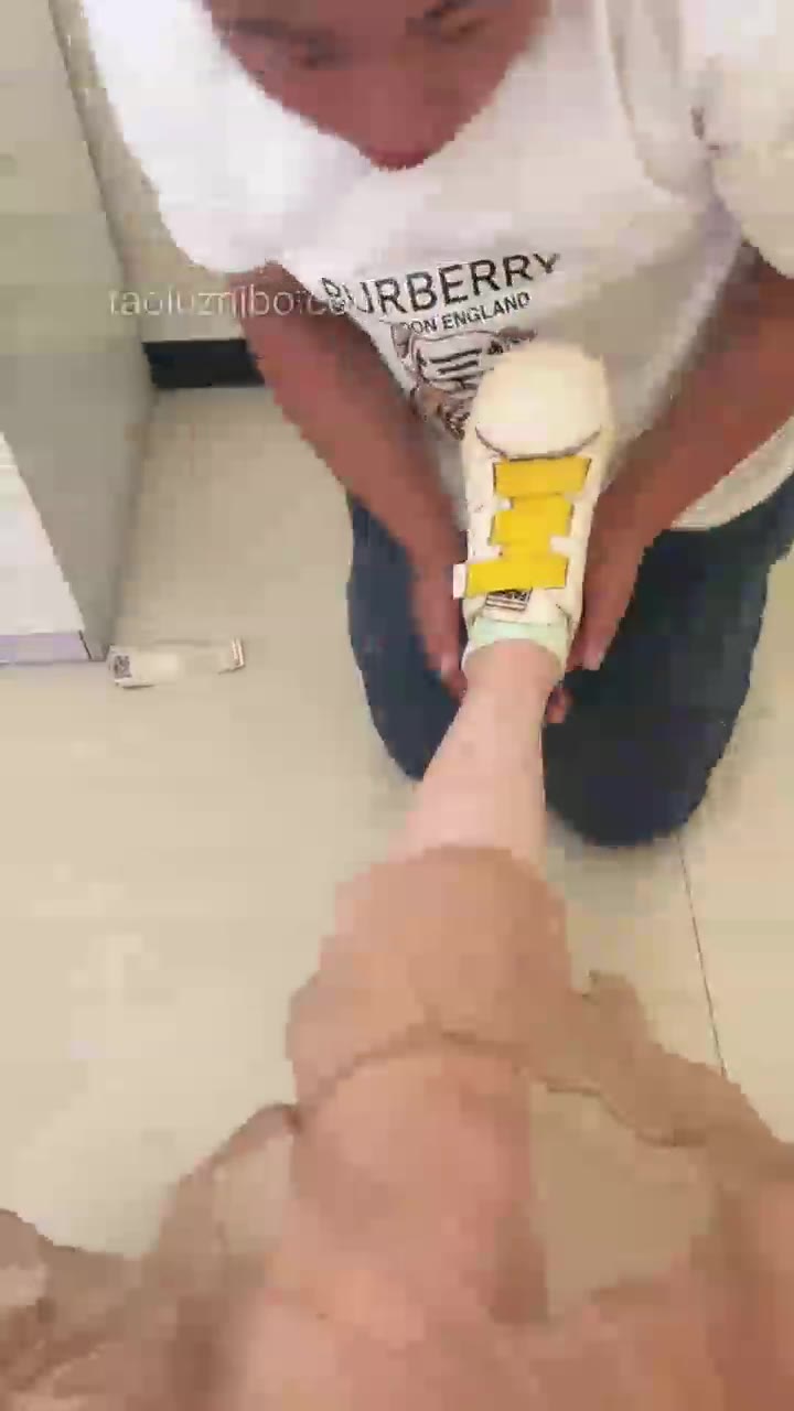 开发素人美甲小姐姐