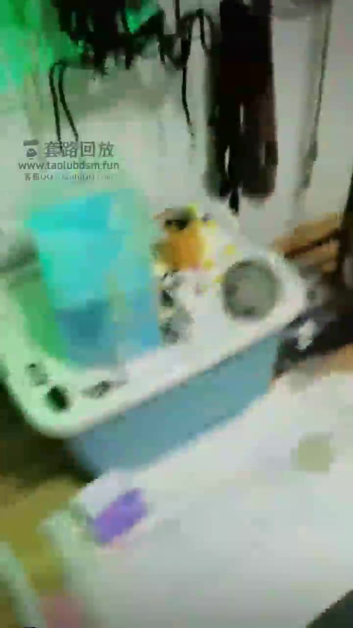 清理高跟鞋 长靴踩踏