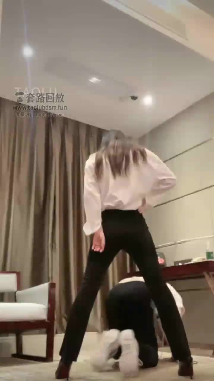 双主职业装 裤里丝调教家奴 黑丝 肉色短丝