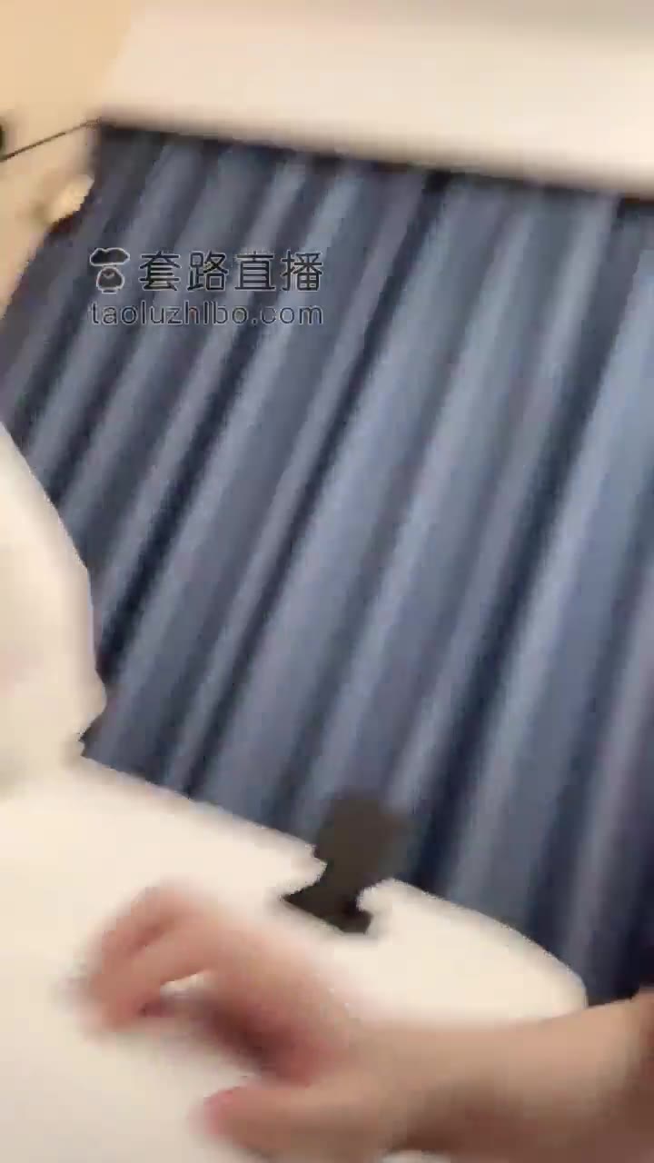 舔脚 暴力踢裆