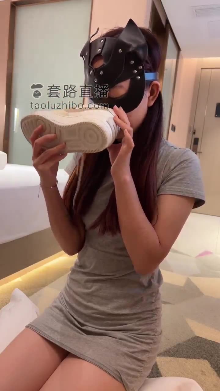 开发女仆店素人小姐姐