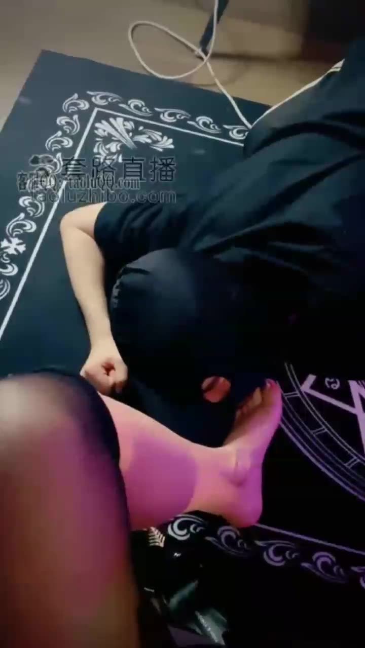 狗子直播唱歌
