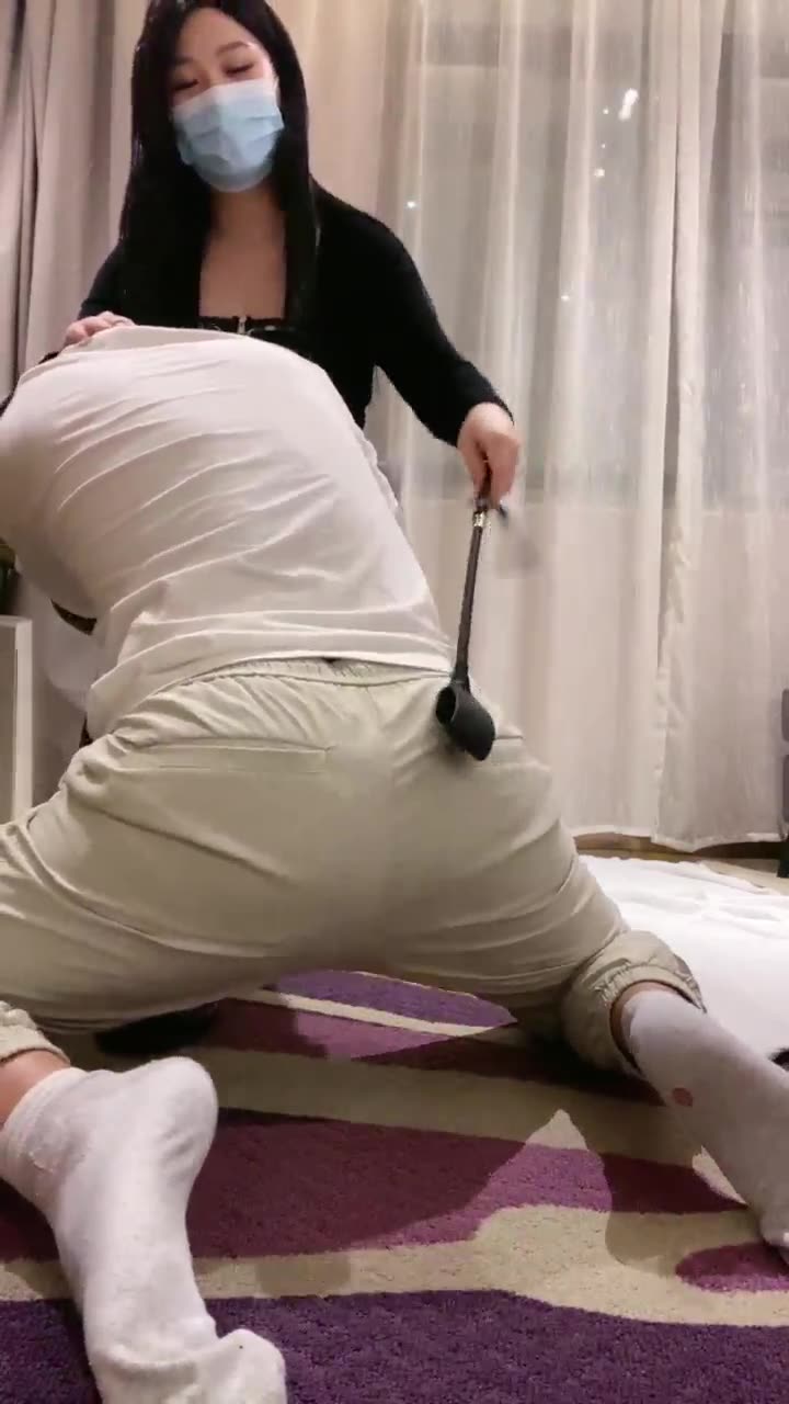撒娇的小狗狗