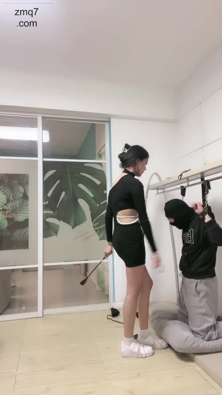 强烈推介 鞭打刑奴
