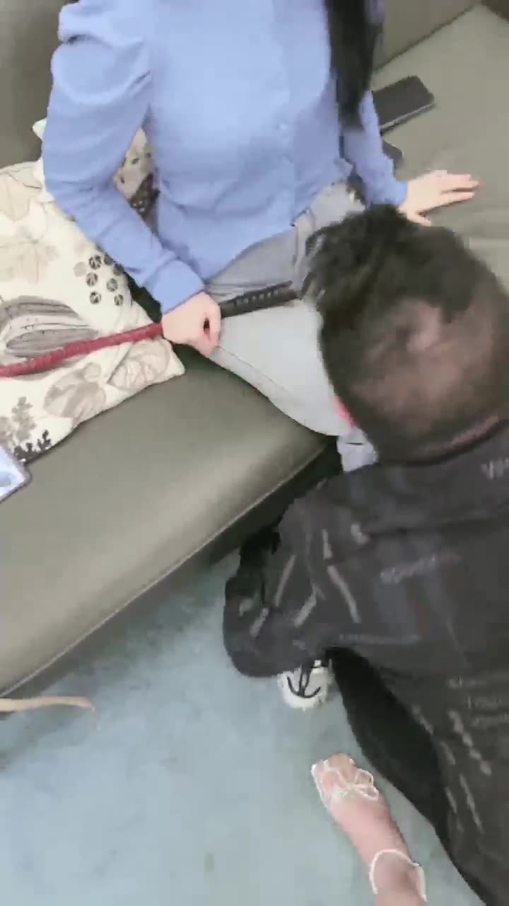 调教 双s带素人初次体验玩脚奴