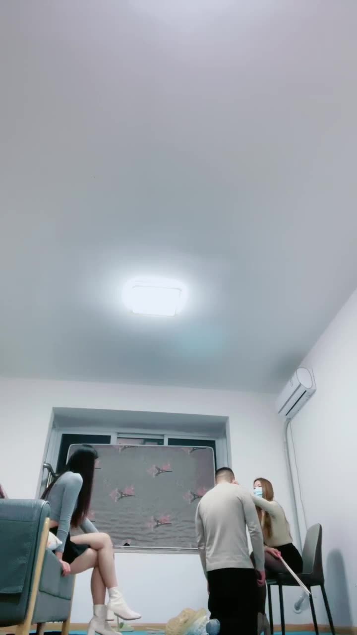 暴打