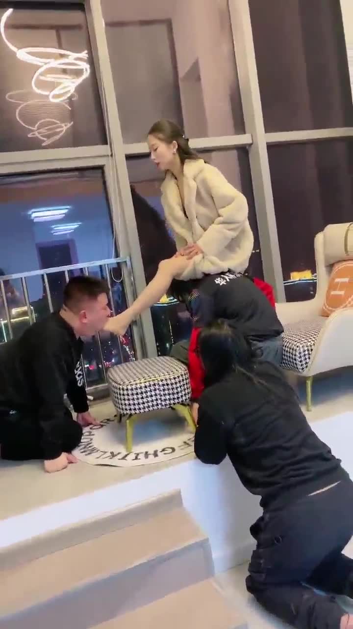 调教 所有素人都喜欢欺负的小可怜