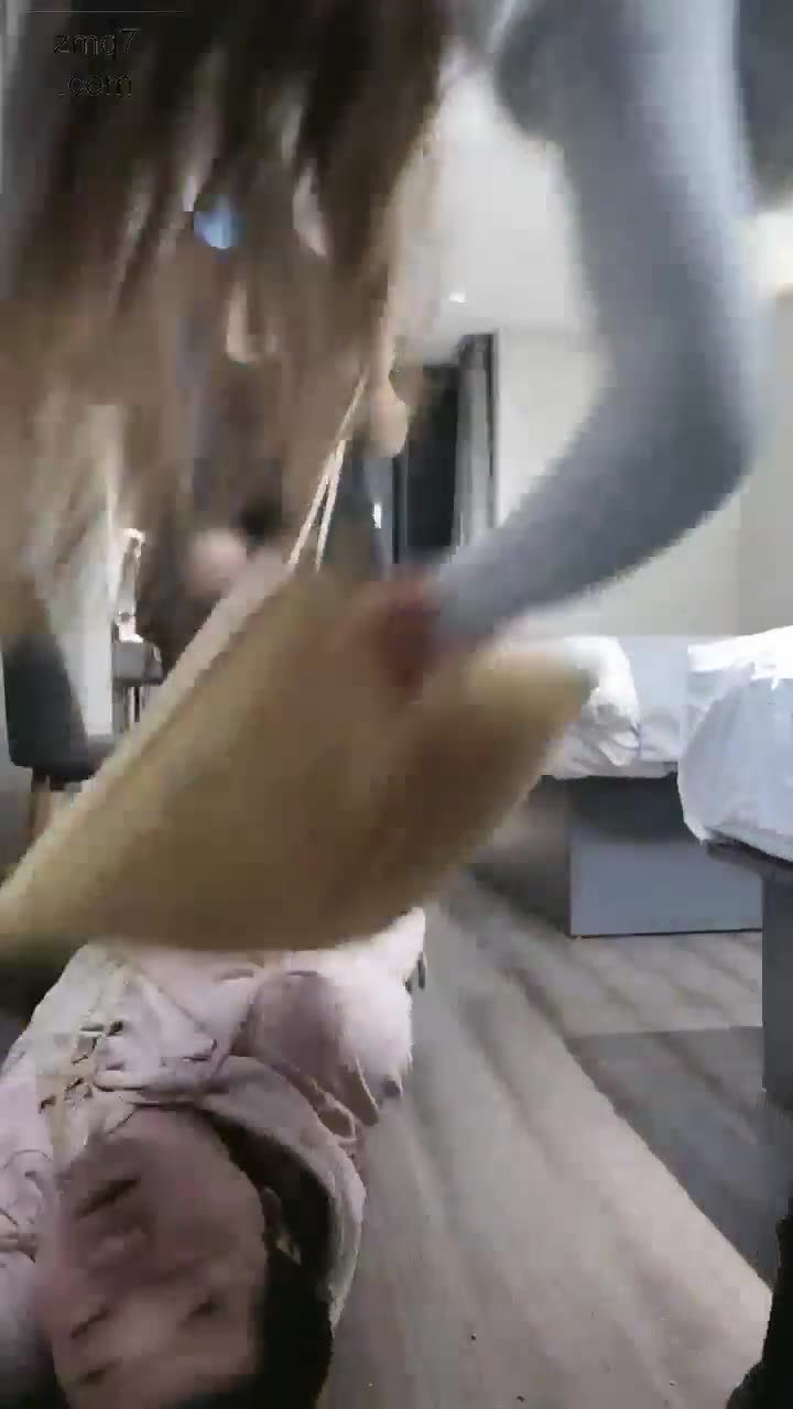 双S踩踏