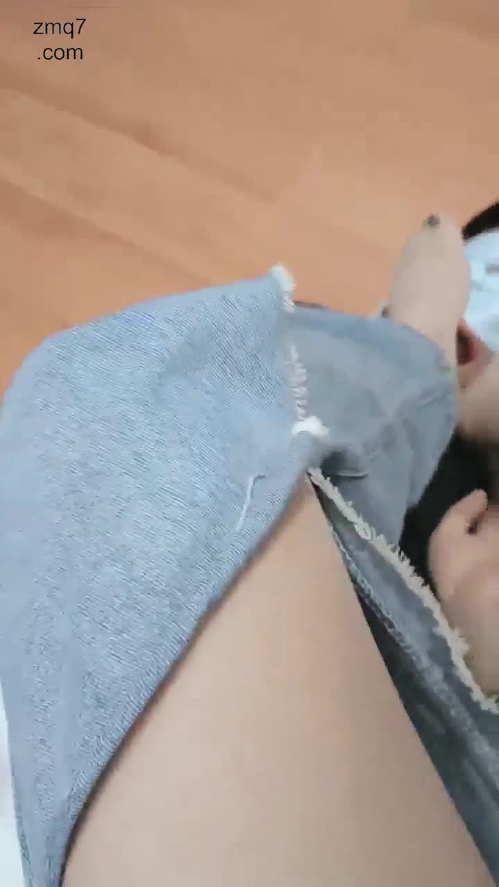素人AJ卢利斯
