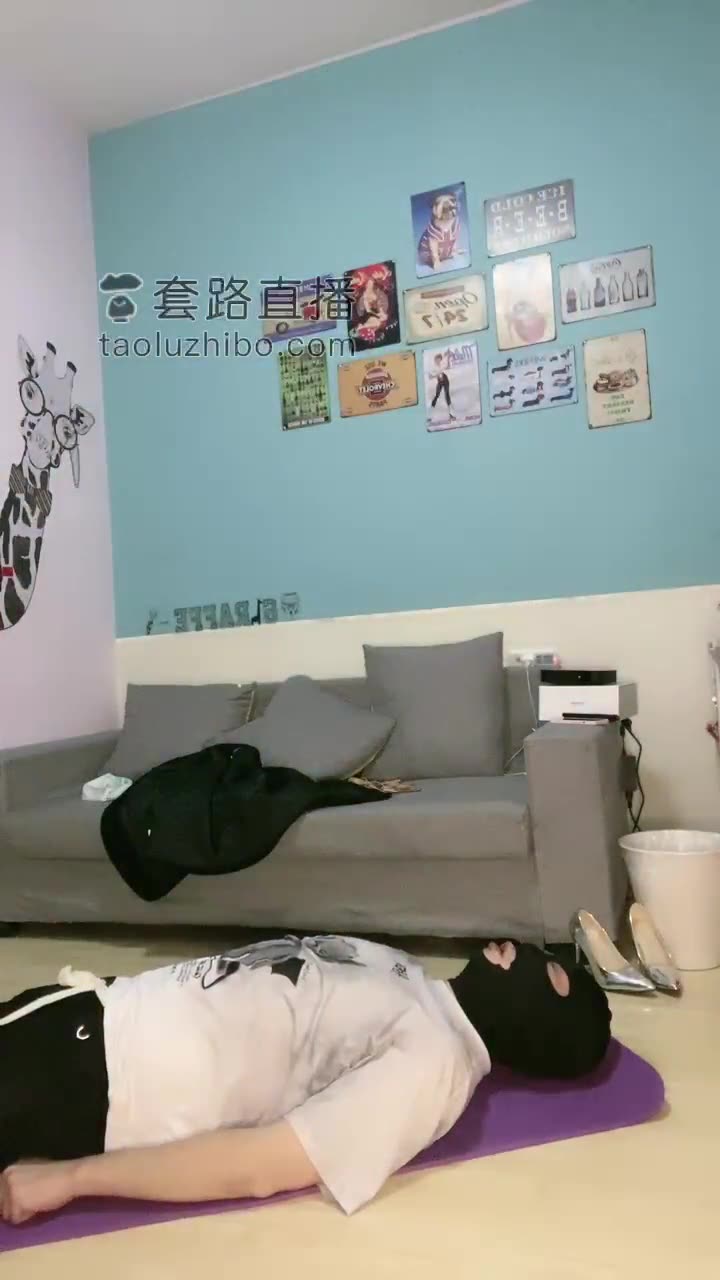 调教新奴 别害羞 很快就熟练了