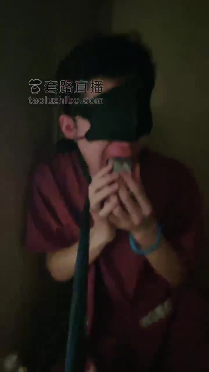 洗浴中心包间里玩奴