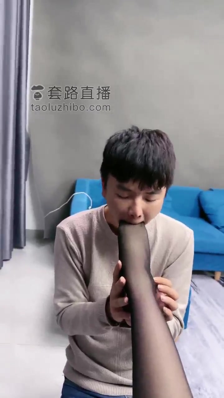 PK输了 用这个贱货出气